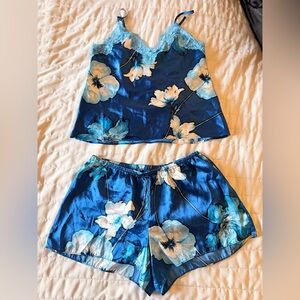 Floral Blue Women's Sleepwear Set